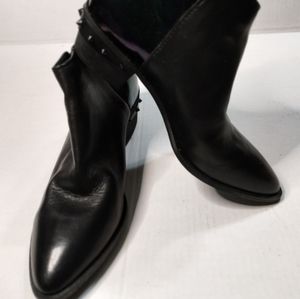 Circus by Sam edleman black leather heel studded booties size 9